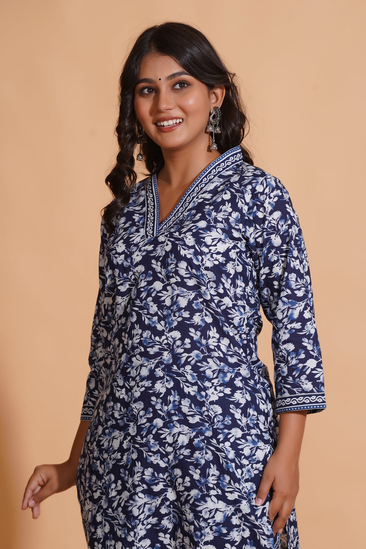 Click to view full screen Navy Blossom Heritage Kurta Set