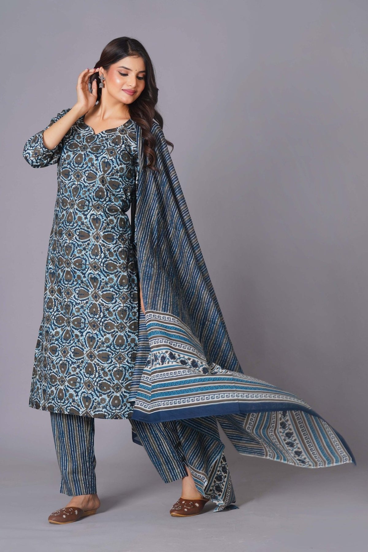 Click to view full screen Azure Geometric Bloom Cotton Suit Set - Himdim Wear