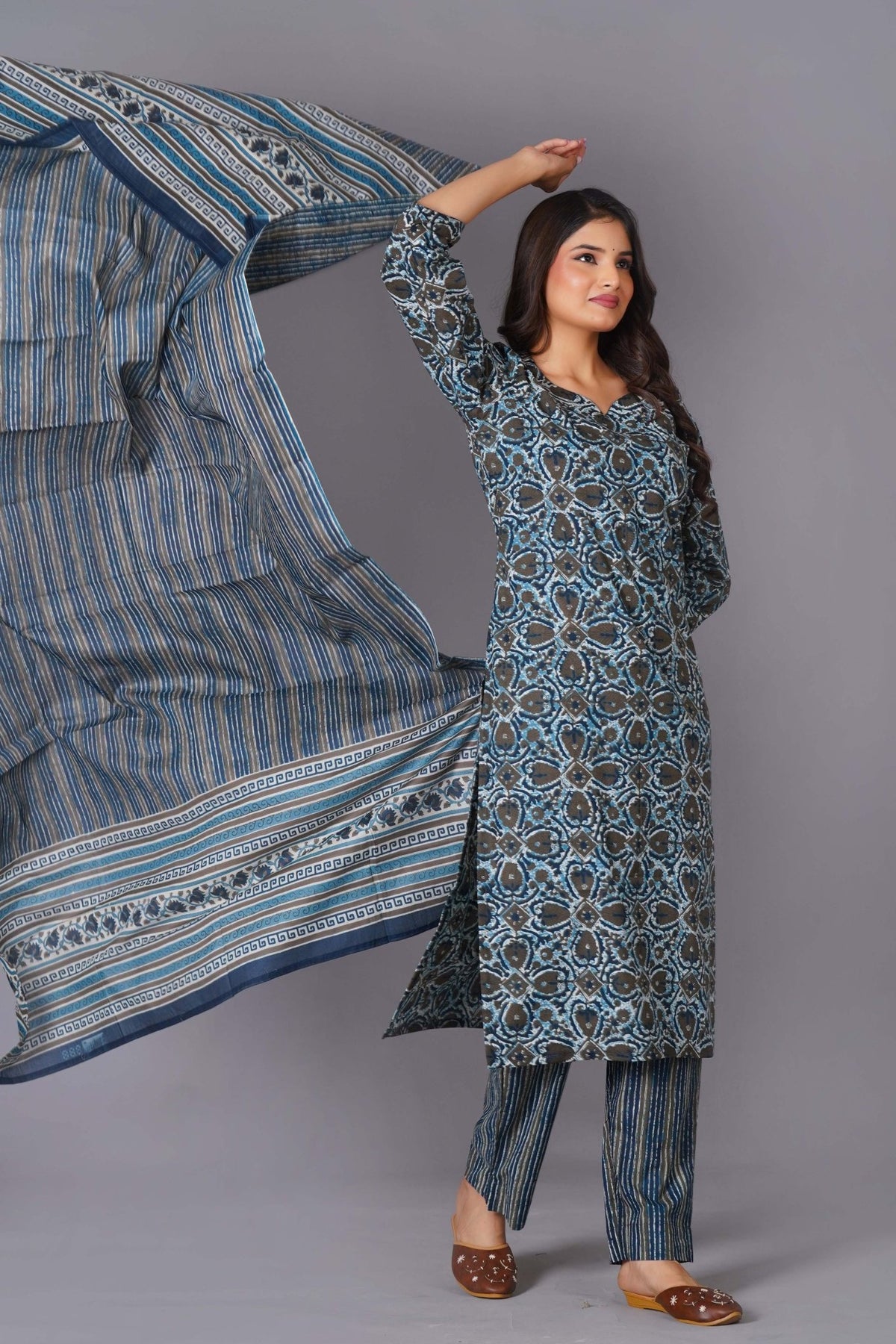 Click to view full screen Azure Geometric Bloom Cotton Suit Set - Himdim Wear