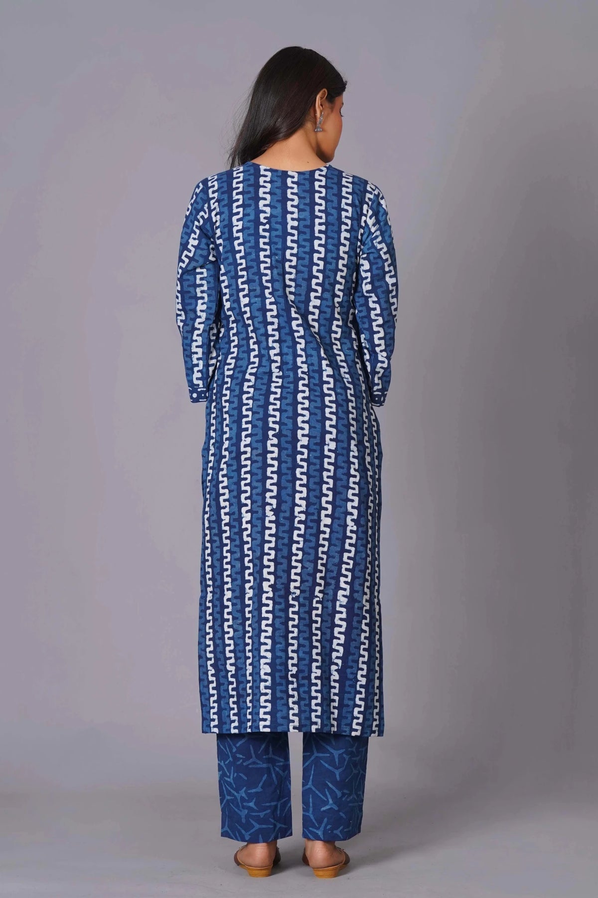 Click to view full screen Indigo Maze Handblock Cotton Suit Set - Himdim Wear