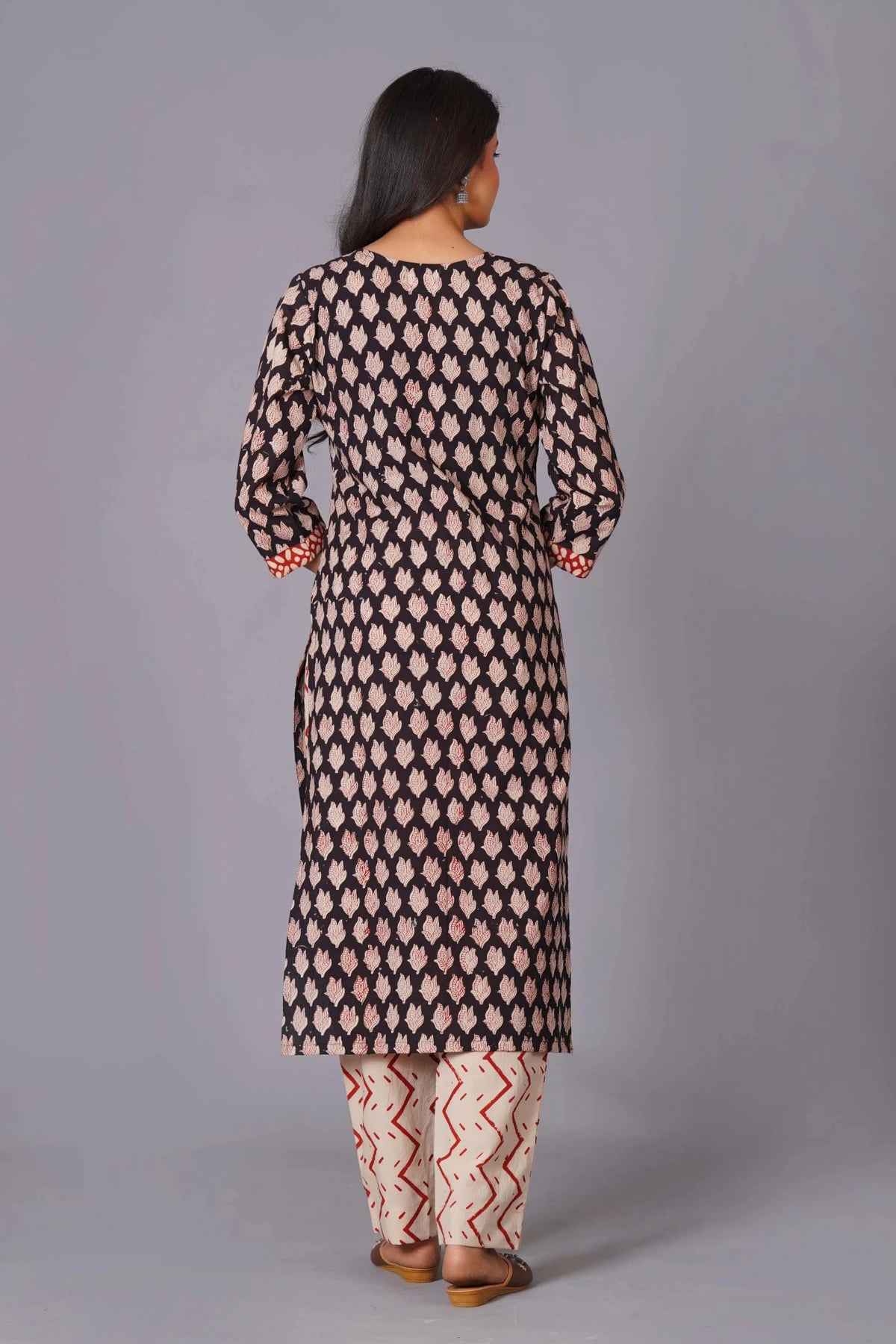 Click to view full screen Noir Leaf Handblock Cotton Suit Set - Himdim Wear