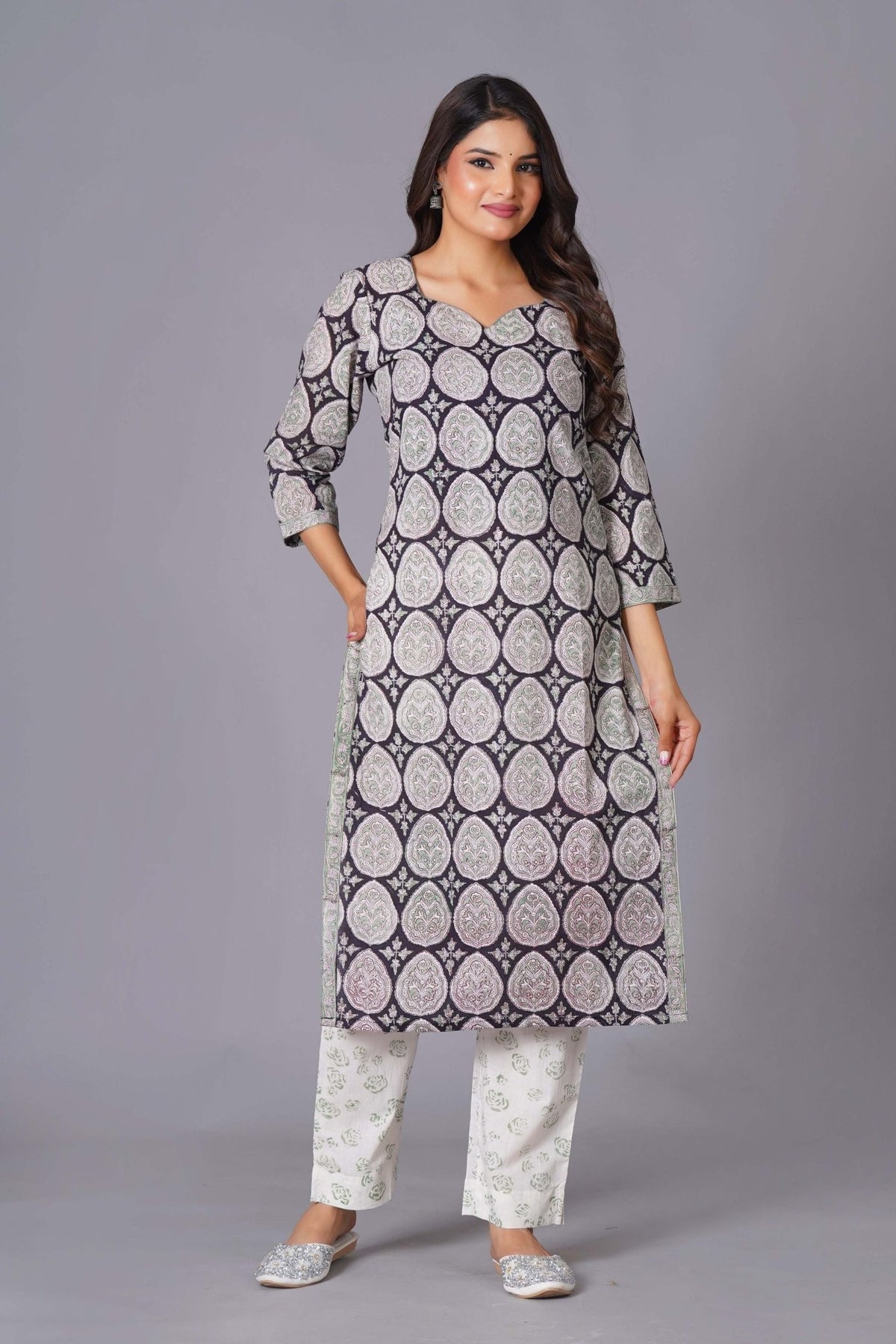 Click to view full screen Ornate Paisley Handblock Cotton Suit Set - Himdim Wear