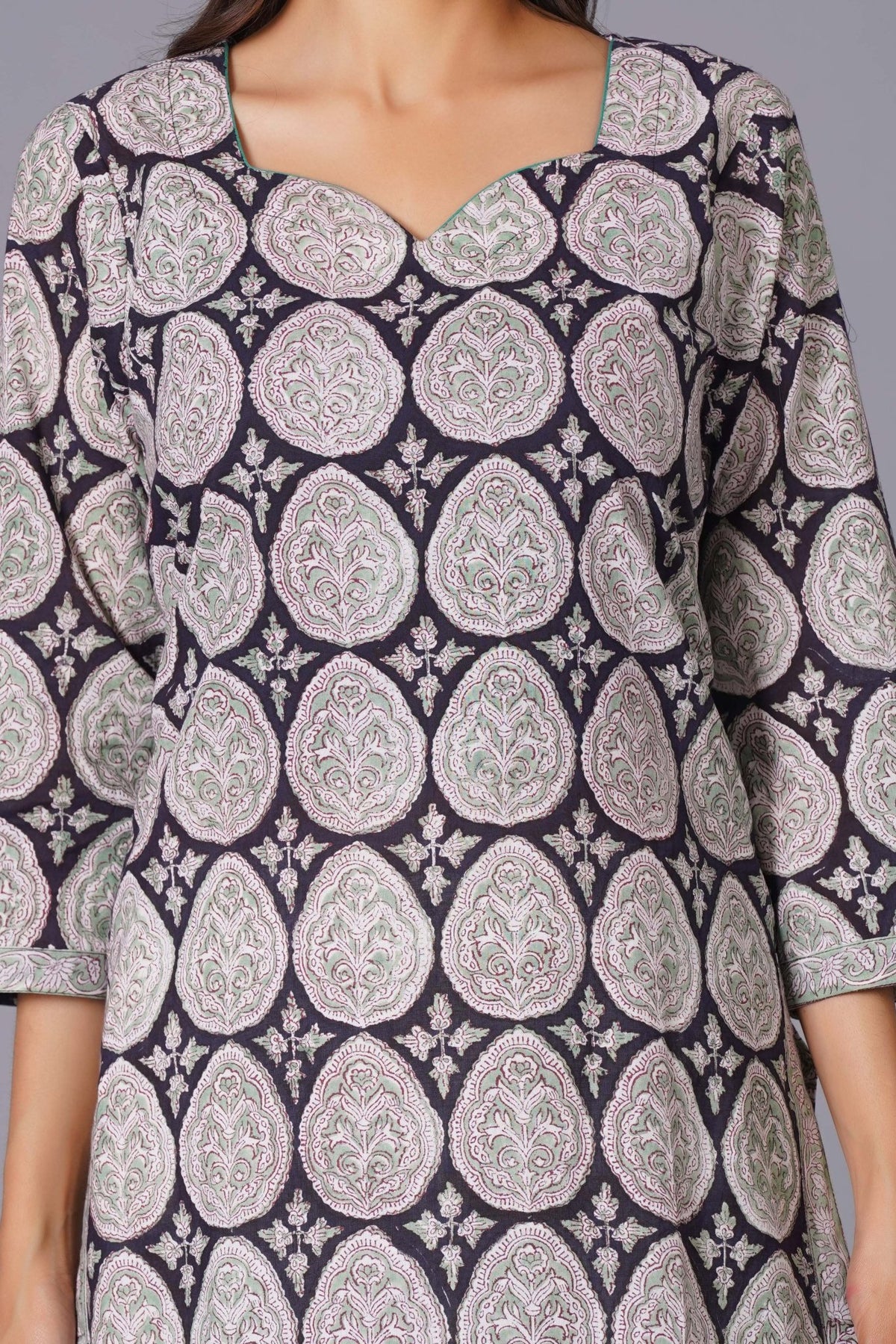 Click to view full screen Ornate Paisley Handblock Cotton Suit Set - Himdim Wear