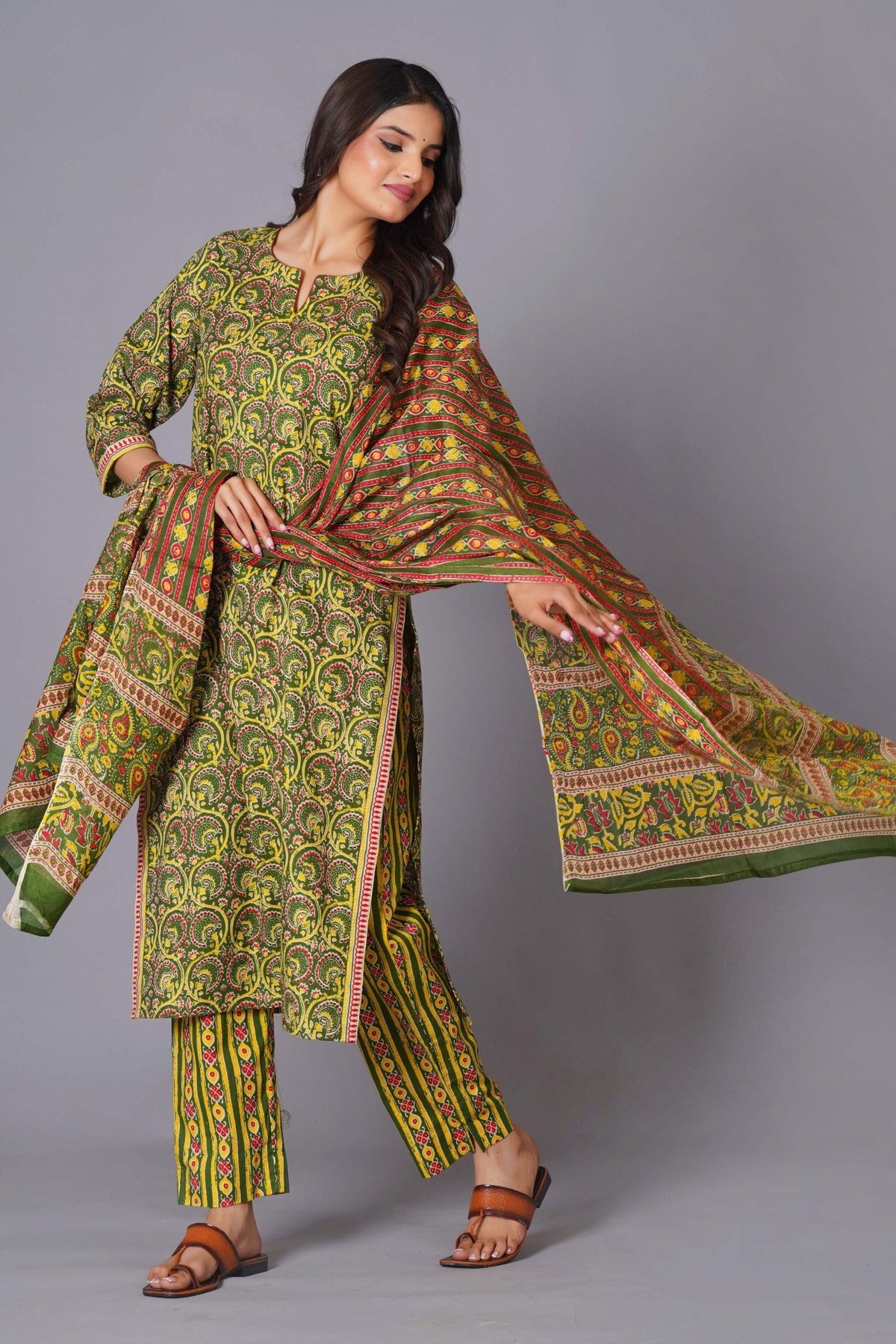 Click to view full screen Verdant Paisley Heritage Print Kurta Set - Himdim Wear