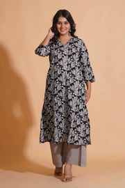 Women's Monochrome Leaf Print A-Line Kurta Set - Himdim Wear