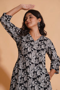 Monochrome Leaf Print A-Line Kurta Set
